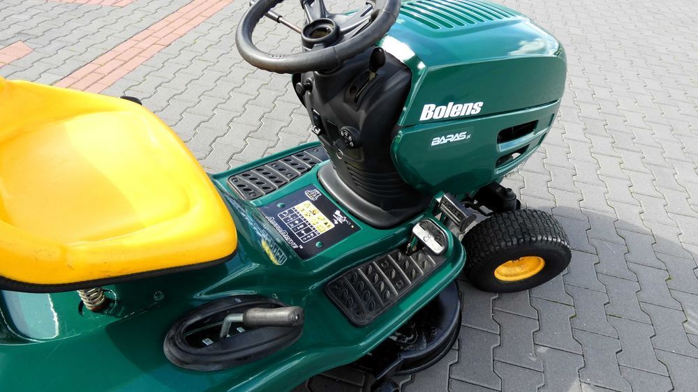 Traktorek kosiarka Bolens Briggs&Stratton (230902.5) - Baras