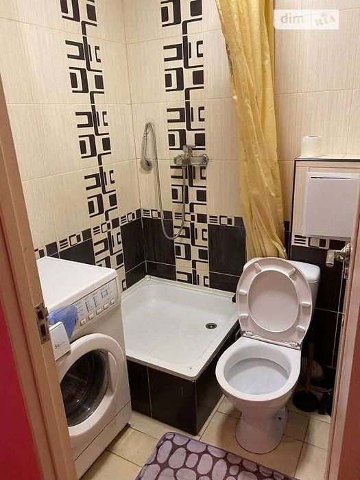 Супер!!! Сдам 2 кв ТРК Украина 5000 + св, в.Больше ничего не платим.