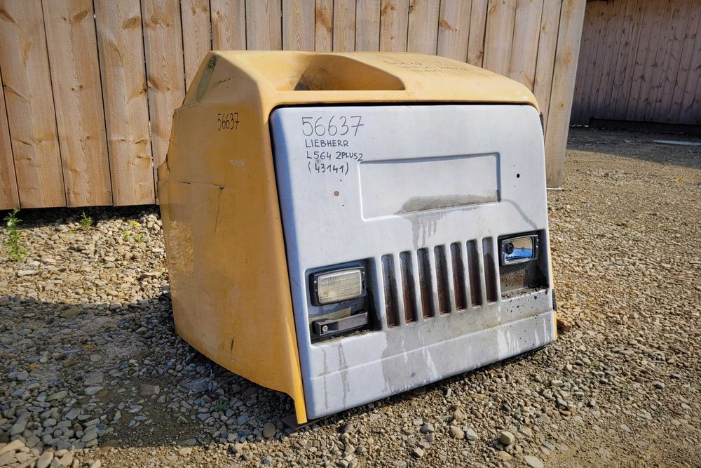 Klapa tylna do ładowarki Liebherr L564. Drzwi, błotniki