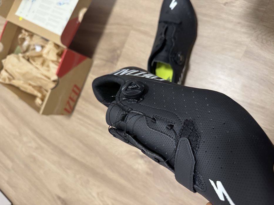 Nowe Buty szosowe Specialized Torch Road 1.0 r.43 27.5cm BOA