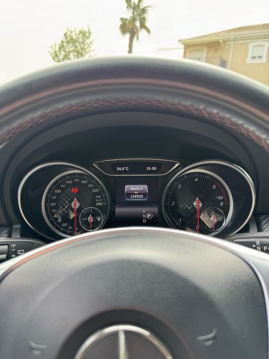 Mercedes A180d AMG Auto (DCT 7) | 2018 | Nacional | 125.000 km | Full Extras