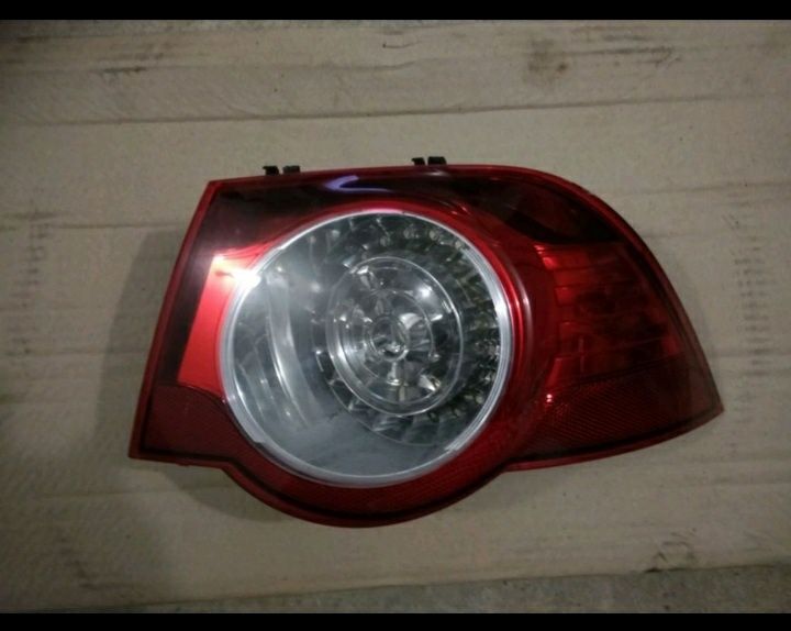 Фонарь задній правий VW EOS
