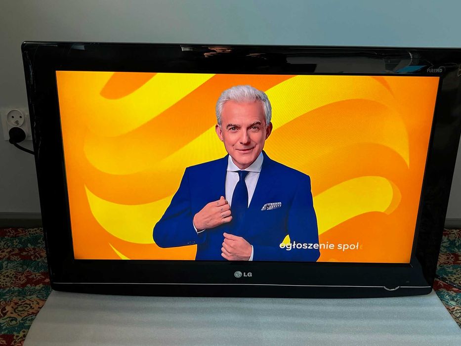 LG telewizor 32 cale - 32LG5700