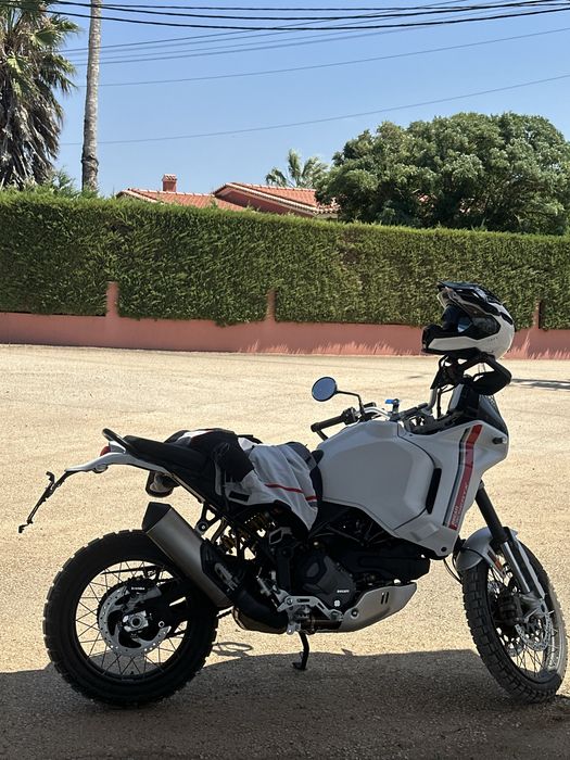 Mota ducati Desert X