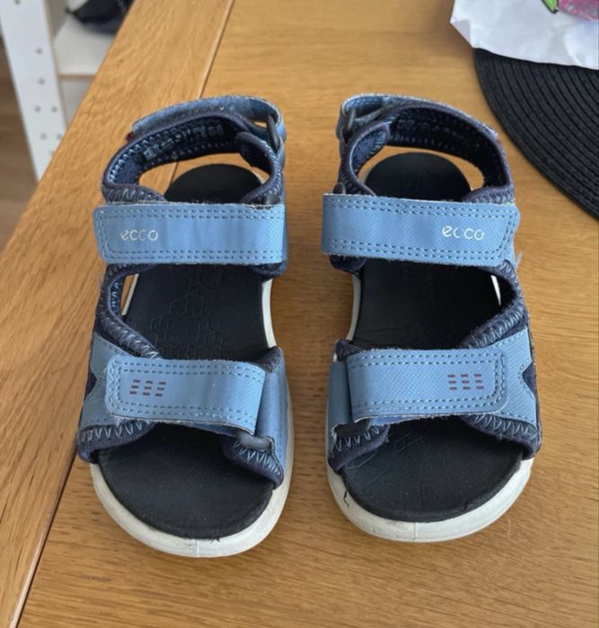 Sandałki chłopięce Ecco rozmiar 25