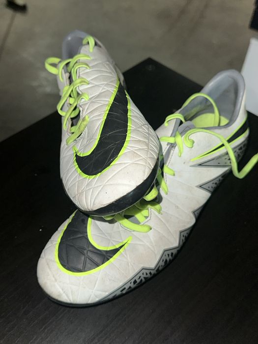Chuteiras de futebol Nike Hypervenom – Nº 42 – Semi novas