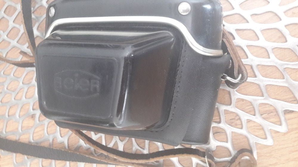 Aparat ,,Beirette" sprawny.