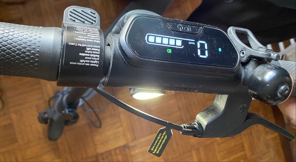Trotinete Elétrica Segway Ninebot E2 E II – Pouco Uso