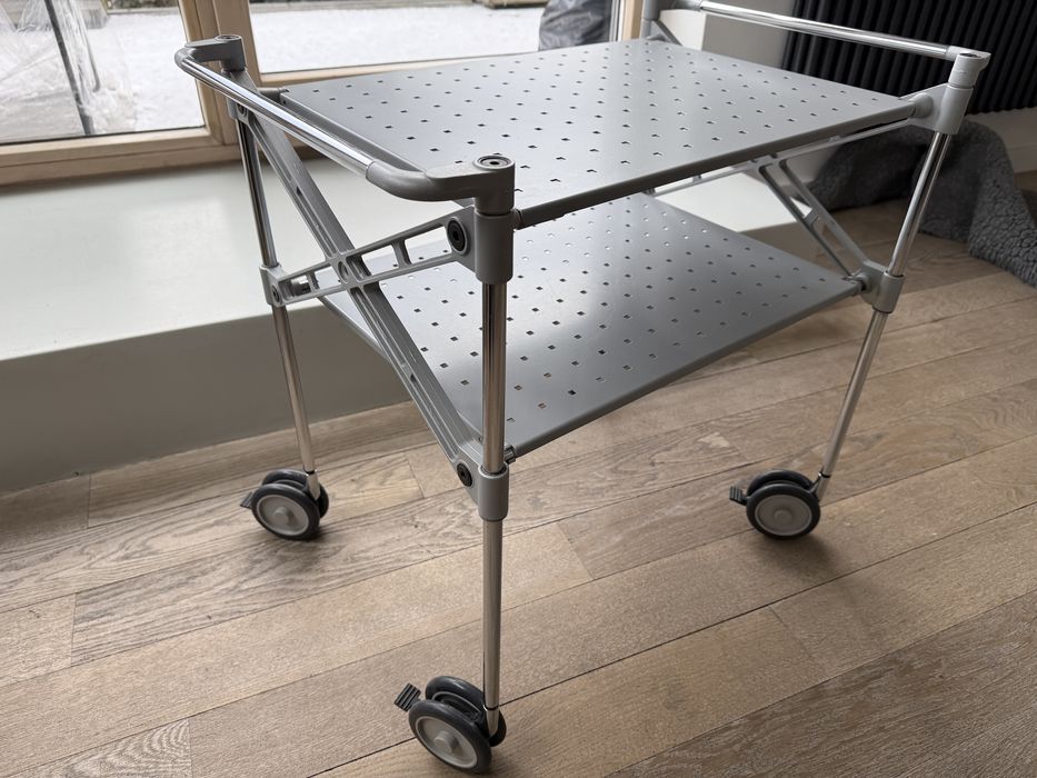 Stolik na kółkach Oxo, KARTELL