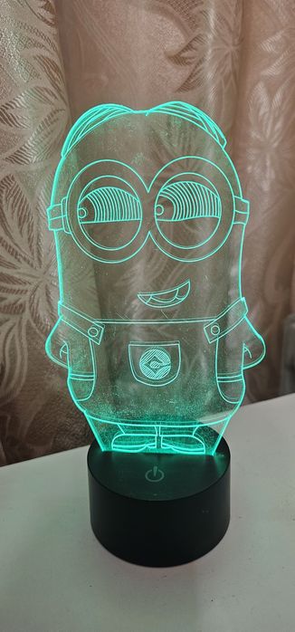 Сяюча фігурка міньйон