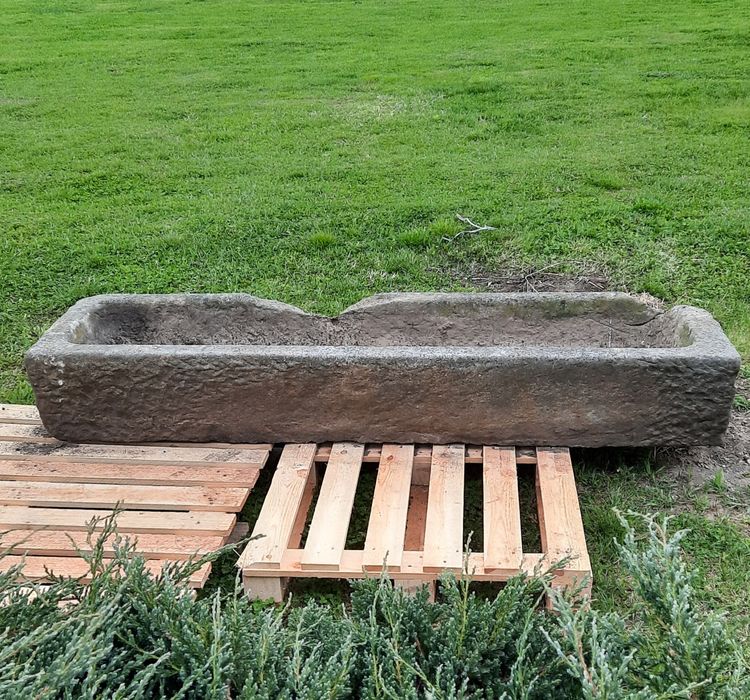 Granit , koryto granitowe, do ogrodu