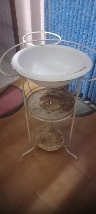 2 lavatório antigos