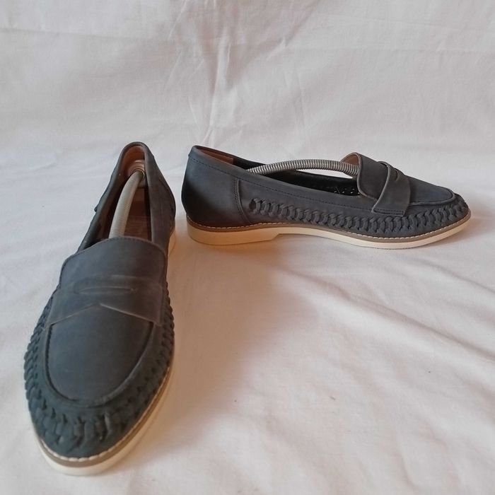 Marks  & Spencer roz. 42 - dł. wkł. 27 cm- skóra- nowe