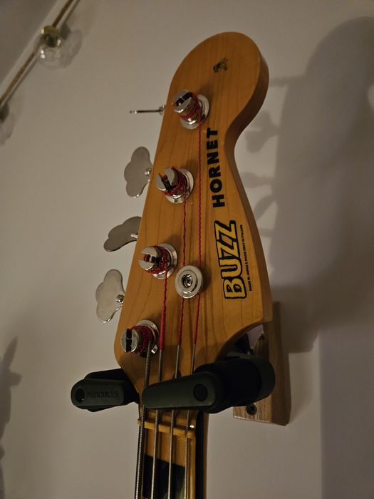 Gitara basowa Buzz Hornet (Restauracja Gitar)
