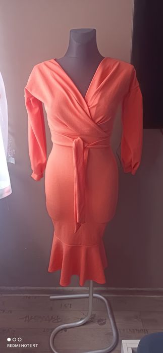 Sukienka rybka długi rękaw