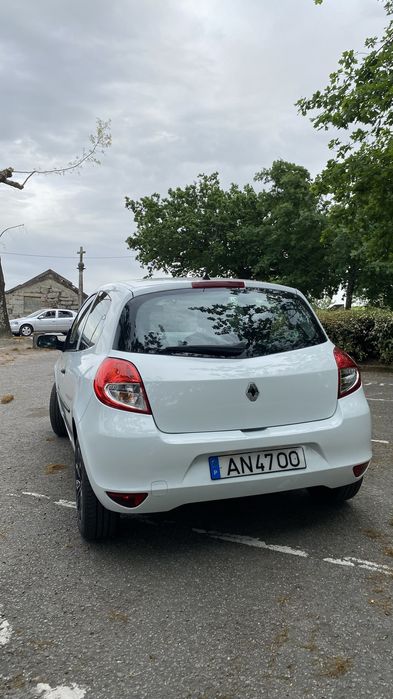Renault Clio III Dynamique S  1.5 dCi 85cv (65kW) 2011
