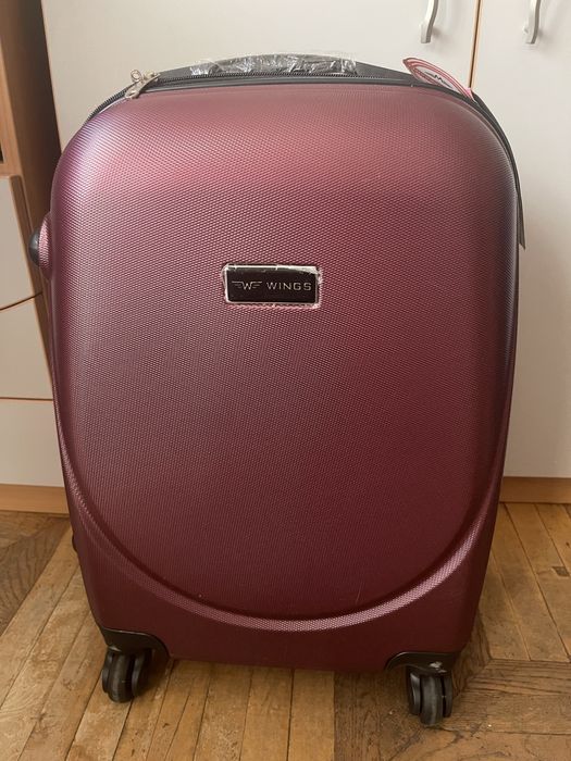 Чемодан    Wings
