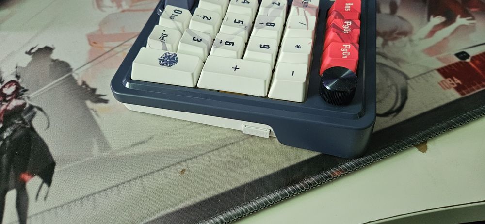 Redragon K686AK-RGB-PRO Eisa