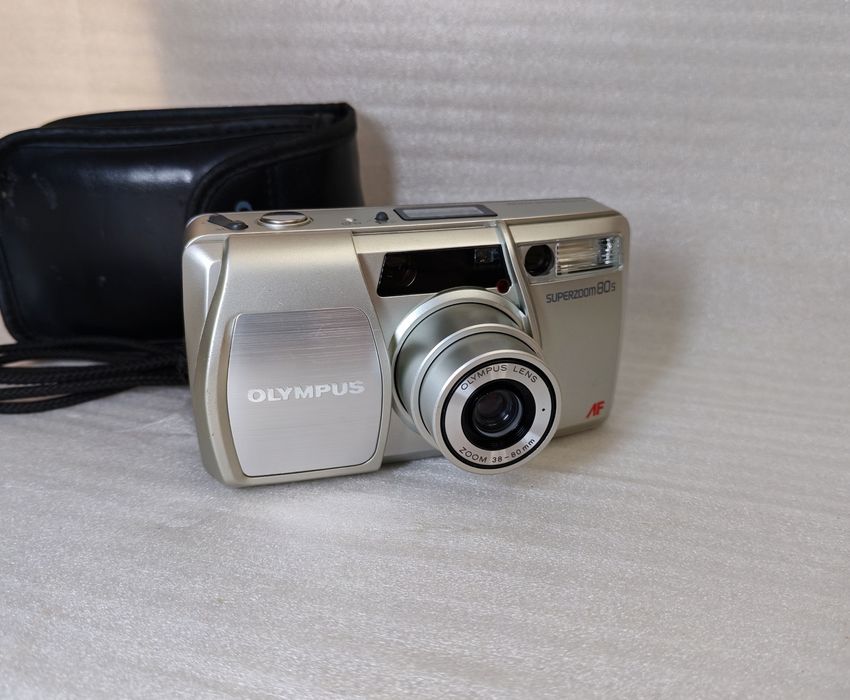 Пленочный фотоаппарат Olympus Superzoom 80s