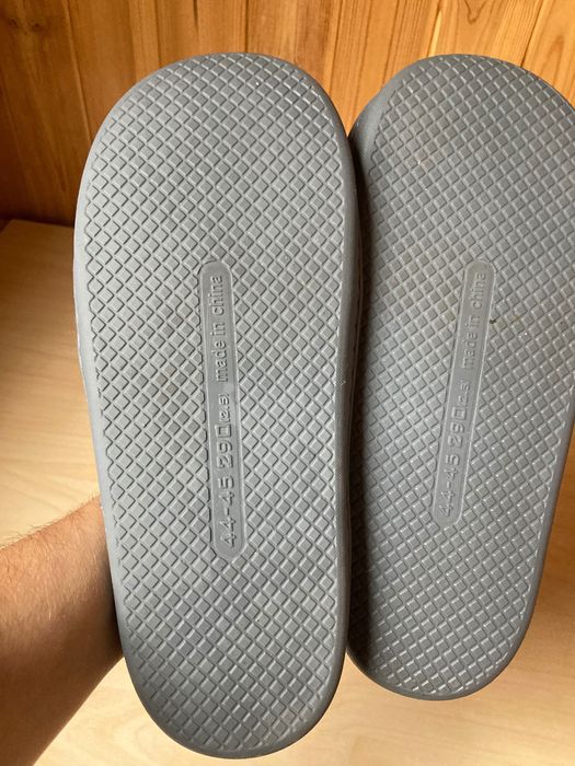 Кімнатні тапочки чоловічі