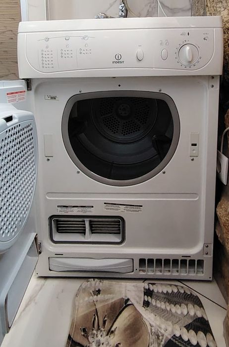 Máquina de secar roupa