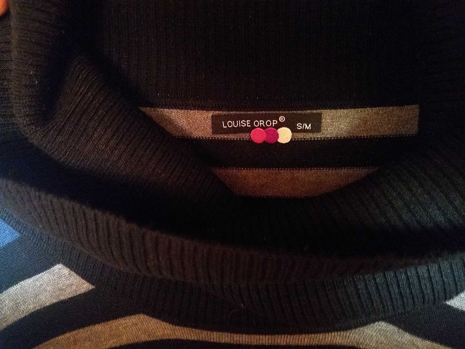 Louise Orop  Elegancki sweter z luźnym golfem, 50% Merino, Rozmiar M-L