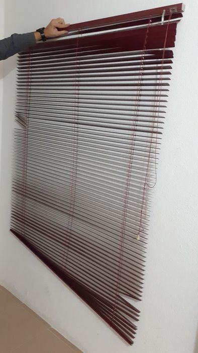 Estores laminados de alumínio