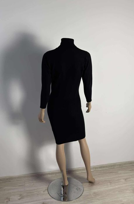 Acne Studios sukienka z golfem damska  XS 100%merino 
100%wełna merino