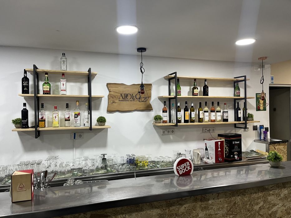 Fabrico de mobiliário rústico