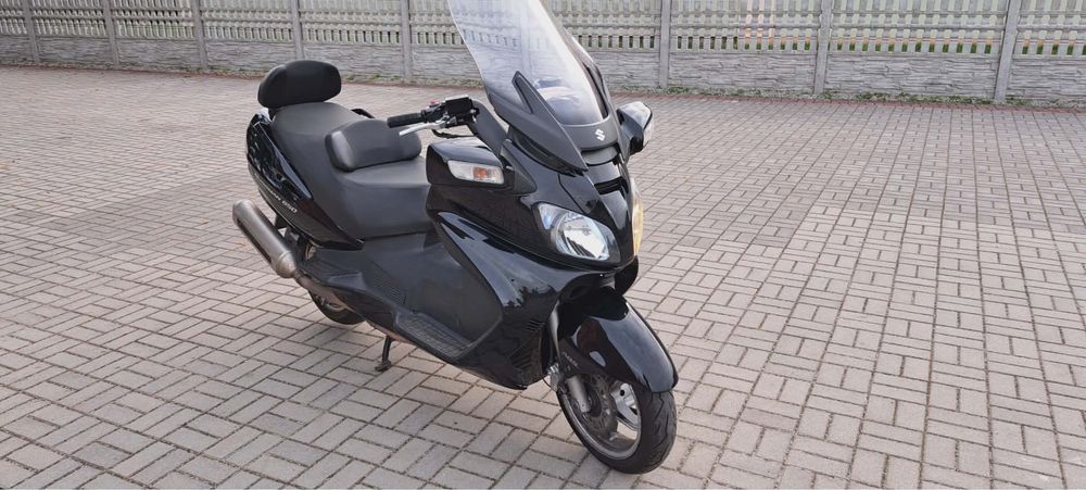 Suzuki burgman 650