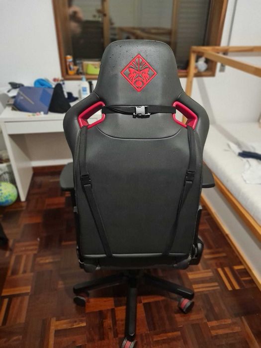 Cadeira Gaming HP Omen