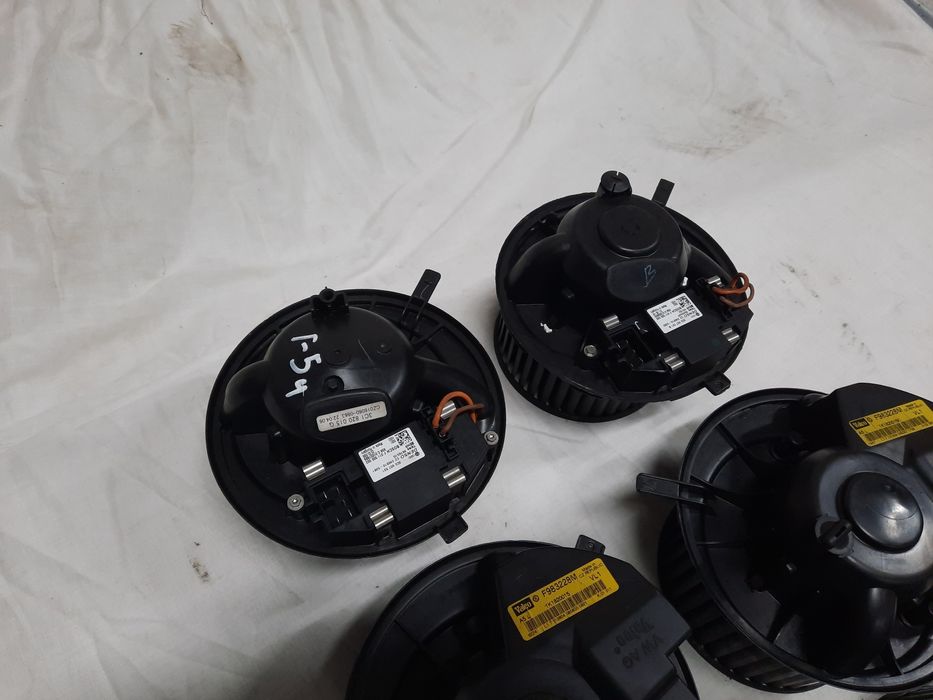 Моторчик пічки Вентилятор Volkswagen Passat B6 B7 Golf 5 Caddy Touran