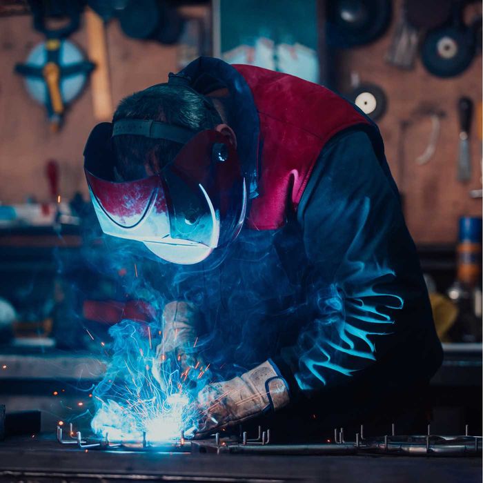 Spawanie spawacz konstrukcje ze stali balustrady barierki loft meble