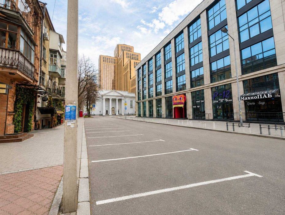 Фасадне ПРИМІЩЕННЯ ЦЕНТР 110 м² Окремий вхід МЕНОРА 5 КАБІНЕТІВ 16 кВт