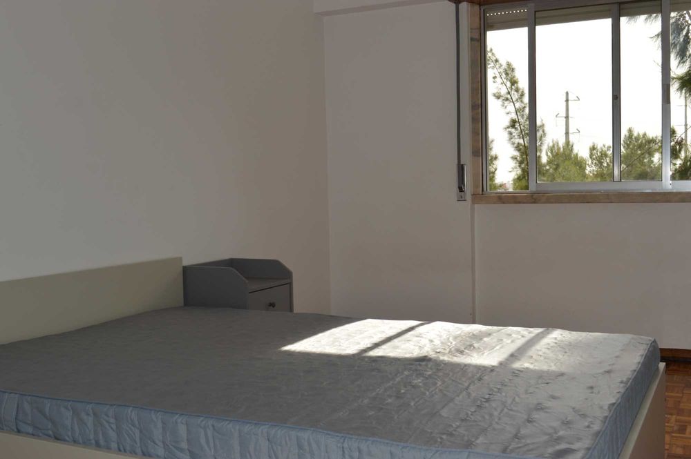 Arrendamento - Quartos de Casal