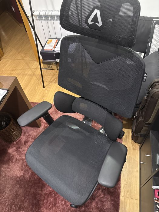 Cadeira Ergonómica Alpha Gamer Astrid Preta com 12 meses