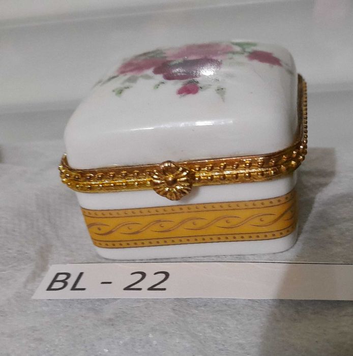 Decorative Boxes64585750098561124