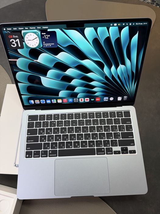 MacBook Air 13 Retina, Sky Blue, 256GB,2025