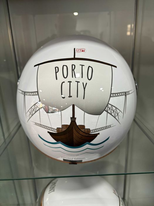 Capacete novo (edição limitada ) Ribeira do Porto