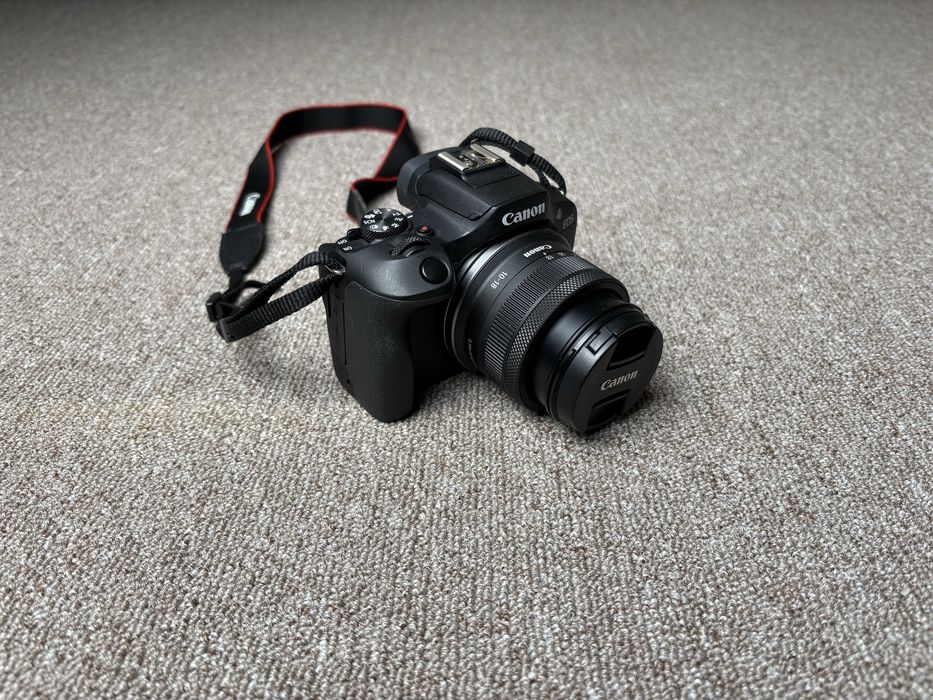 Canon EOS R100 + об’єктив RF-S 10-18mm F4.5-6.3 IS STM