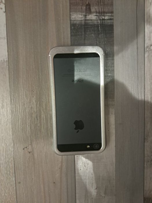 Iphone 5 gen stan dobry