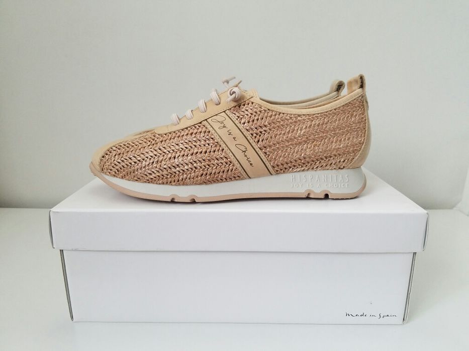Nowe buty sneakersy firmy Hispanitas