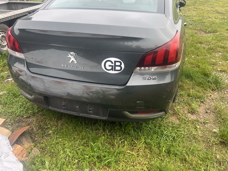 Peugeot 508 седан задній бампер.