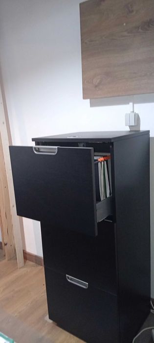 ARQUIVADOR GALANT IKEA