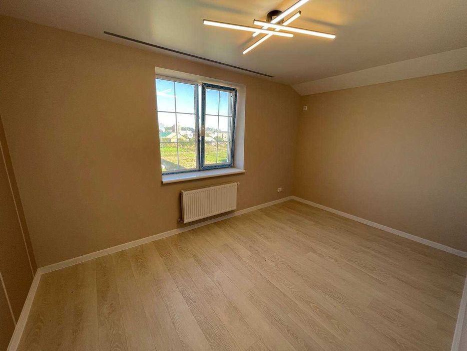 Продаж дуплексу з ремонтом у крутій локації!