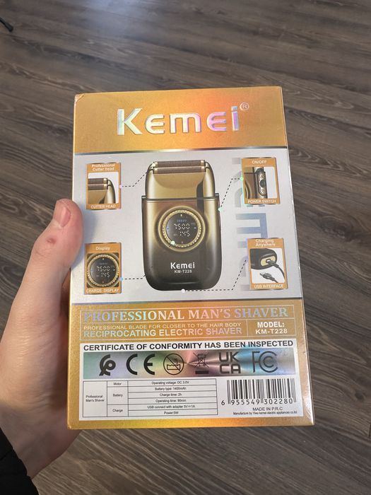 Акумуляторний шейвер Kemei.Бритва Kemei KM-T228