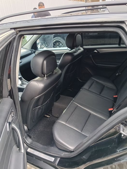 Продам MERCEDES   C-220