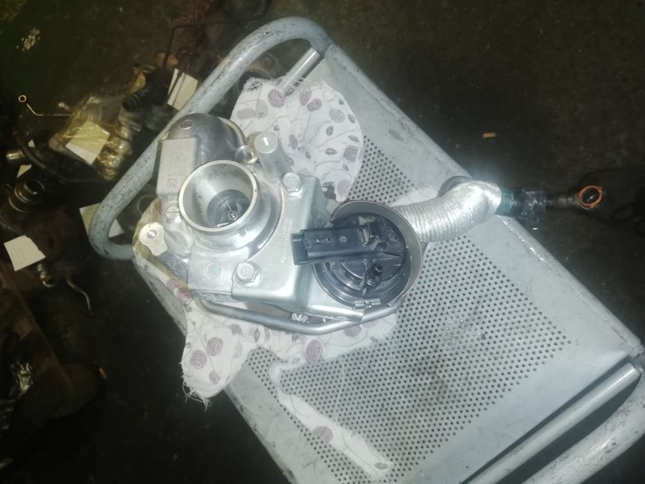 Turbina volkswagen transporter T5 2.5 tdi bpc 174km