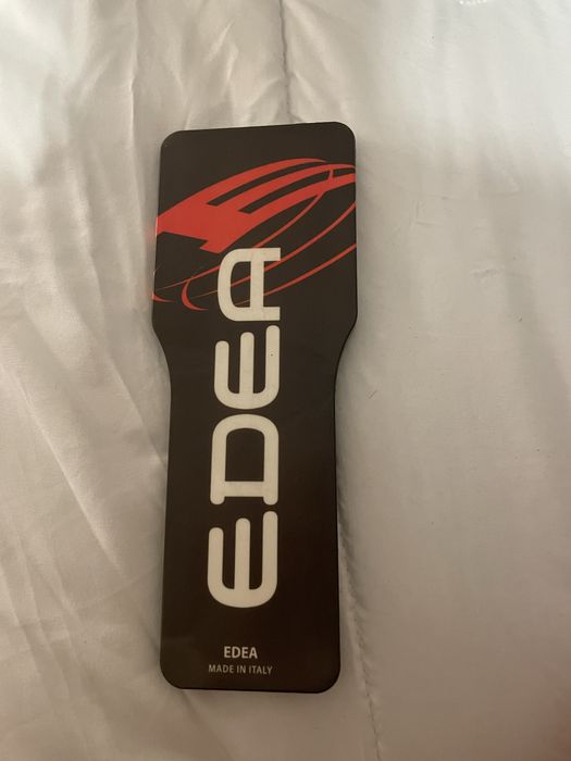 Patins de competição, bota fly