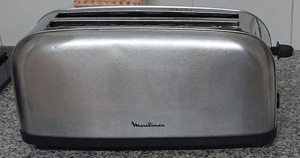 TORRADEIRA MOULINEX IMPECÁVEL.Casa,Cozinha,Garagem,Escritório,Trabalho